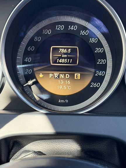 Mercedes-Benz C200 8 of 14