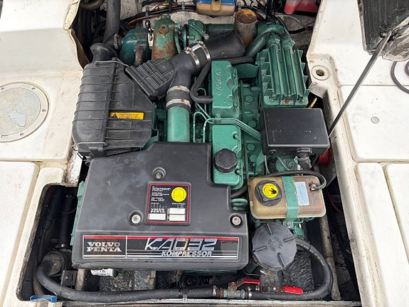 Bayliner Trophy Volvo Penta KAD 32 170 hk -05 6 of 6