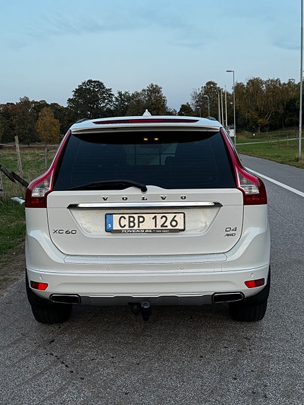 Volvo XC60 3 of 10
