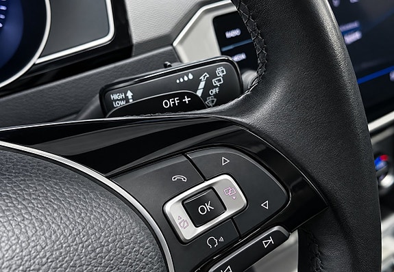 Volkswagen Passat 12 of 24