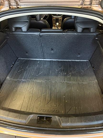 Volvo V40 Cross Country 12 of 12
