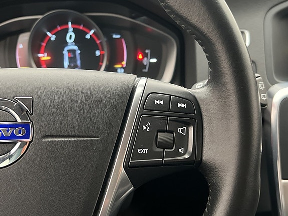 Volvo V60 14 of 26