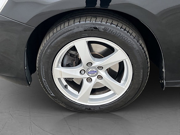 Volvo V60 23 of 26
