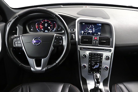 Volvo XC60 17 of 30