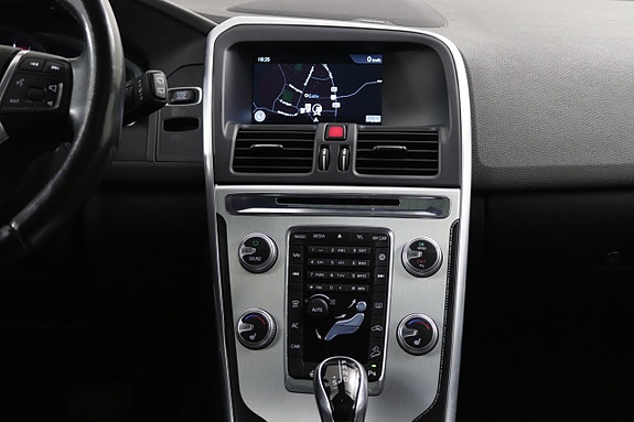 Volvo XC60 21 of 30