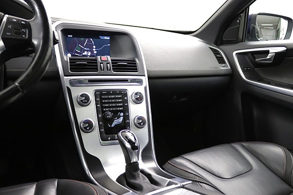 Volvo XC60 19 of 30