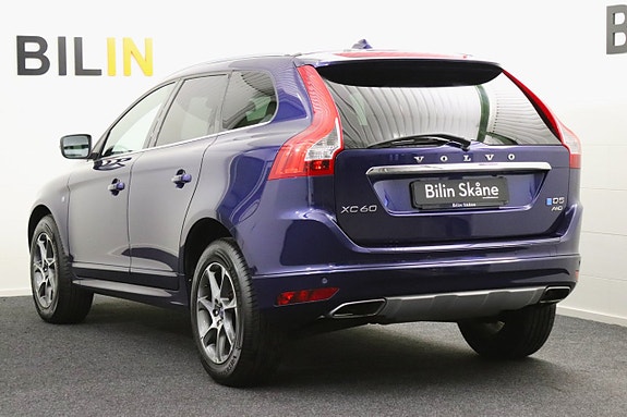 Volvo XC60 8 of 30