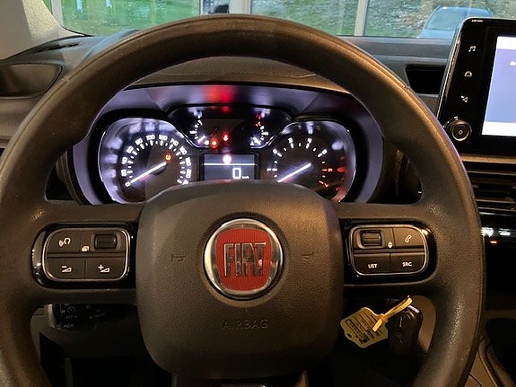 Fiat Doblo 9 of 18