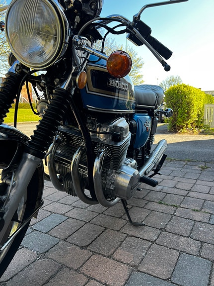 Honda CB750 Four 5 of 6