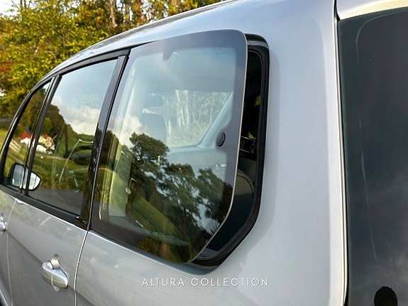 Ford Galaxy 23 of 23