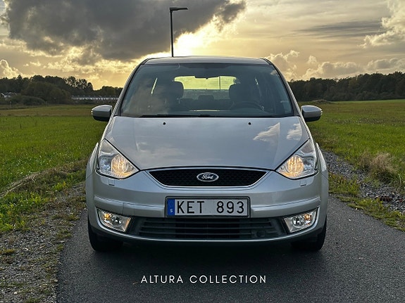 Ford Galaxy 10 of 23