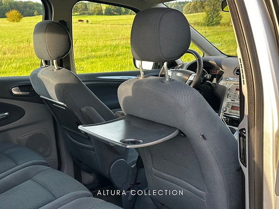 Ford Galaxy 16 of 23