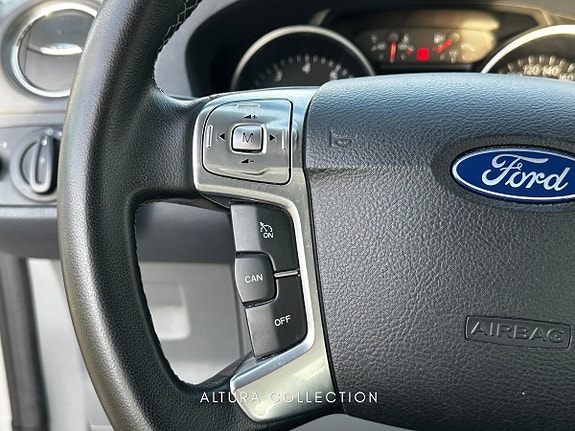 Ford Galaxy 14 of 23