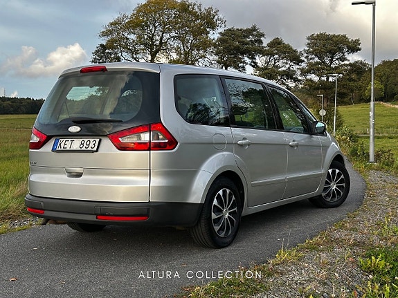 Ford Galaxy 8 of 23