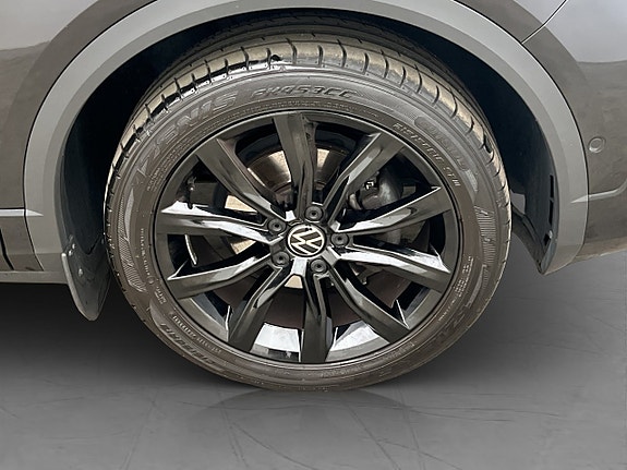 Volkswagen T-Roc 26 of 26