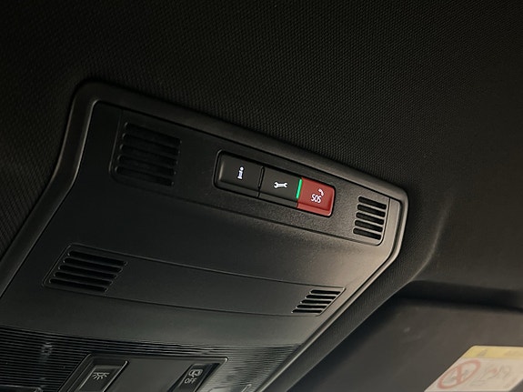 Volkswagen T-Roc 22 of 26