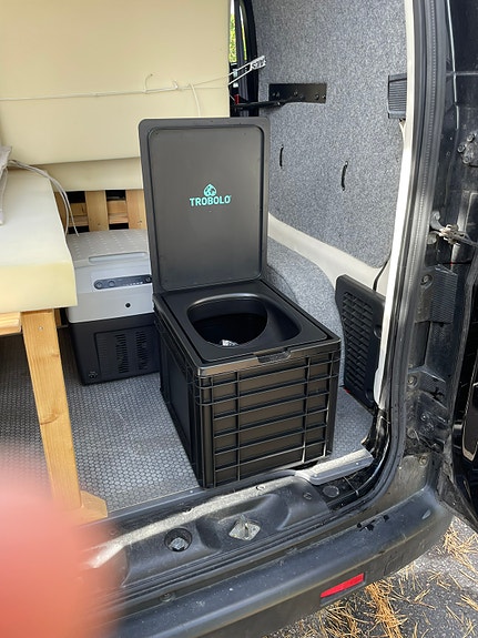 Nissan NV200 8 of 10