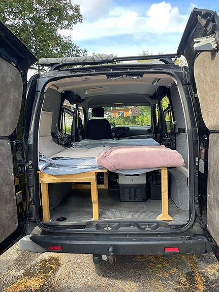 Nissan NV200 5 of 10
