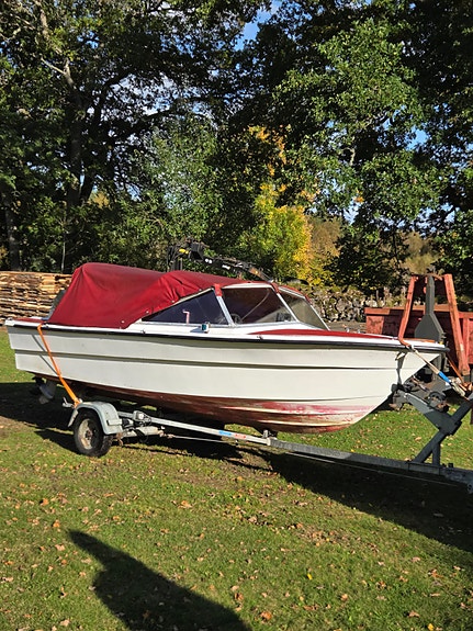 Ryds Hajen Sport med Evinrude 70 hk + trailer 3 of 4