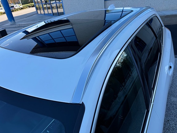 Volvo XC60 17 of 25