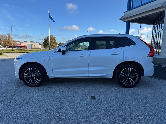 Volvo XC60 4 of 25