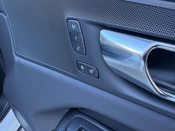 Volvo XC60 15 of 25
