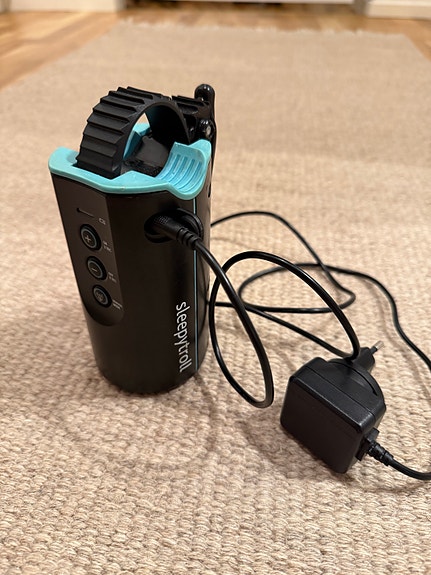 Product image 1 of 2