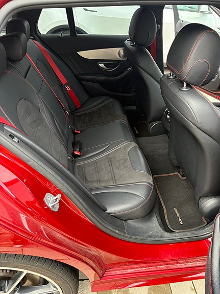 Mercedes-Benz C43 3 of 4