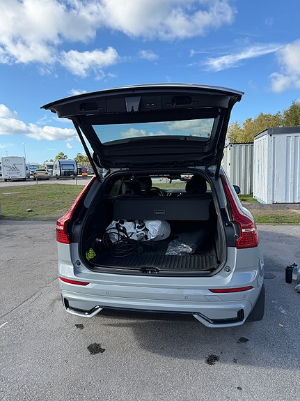 Volvo XC60 3 of 16