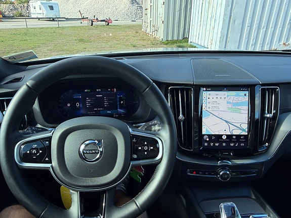 Volvo XC60 15 of 16