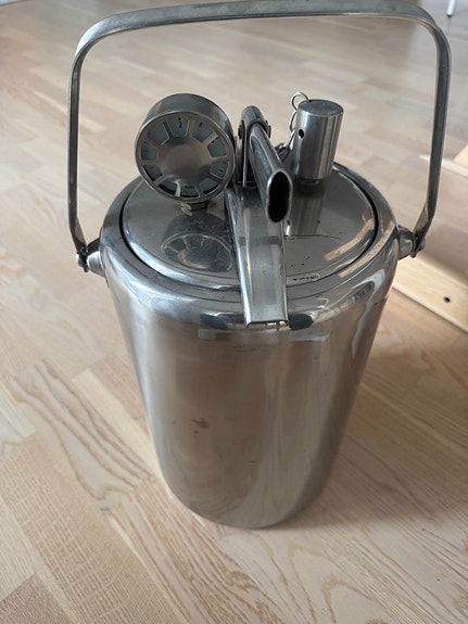 Product image 1 of 2