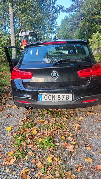 BMW 120d 2 of 8