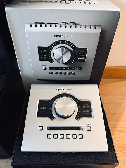 Product image 1 of 4