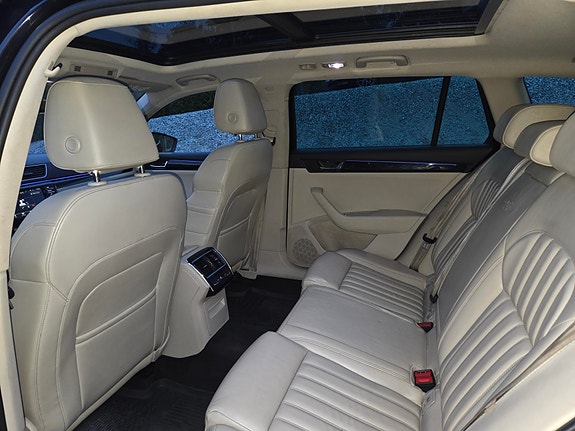 Skoda Superb 9 of 11