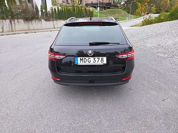 Skoda Superb 5 of 11