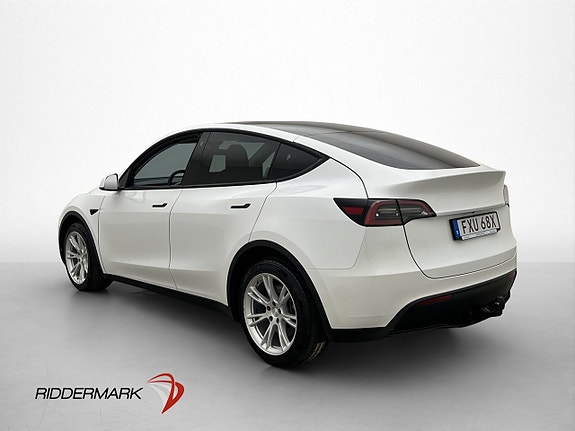 Tesla Model Y 6 of 30