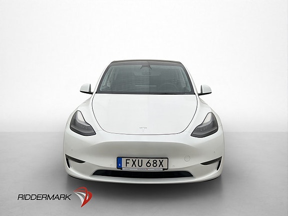 Tesla Model Y 3 of 30