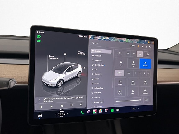 Tesla Model Y 22 of 30