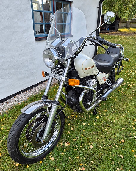 Moto Guzzi V65 Florida 2 of 7