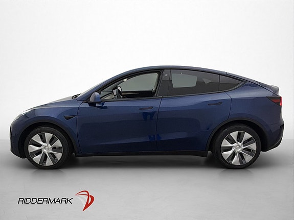 Tesla Model Y 5 of 30