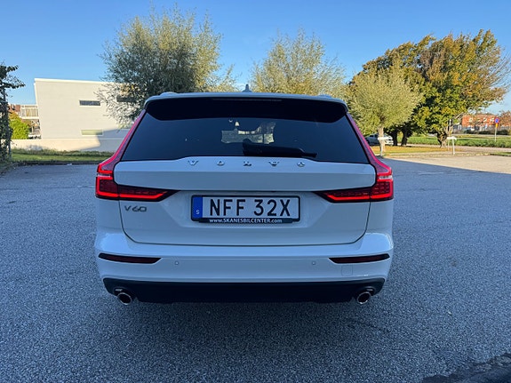 Volvo V60 8 of 21