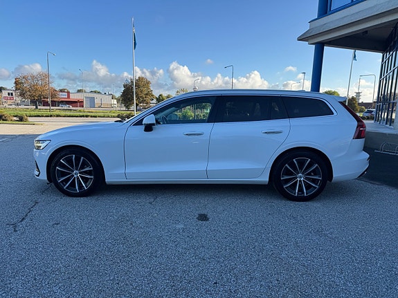 Volvo V60 4 of 21