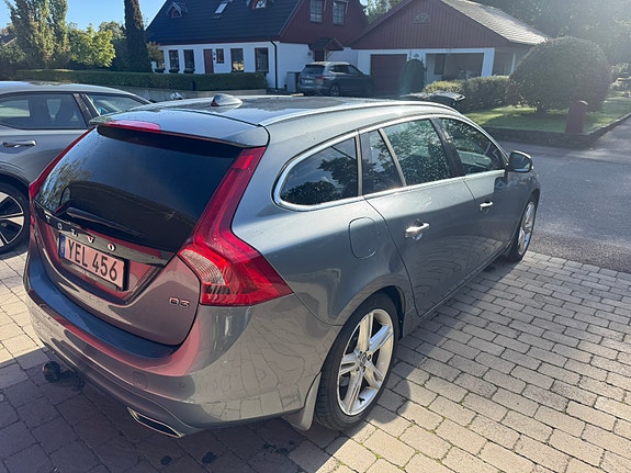 Volvo V60 3 of 7