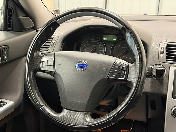 Volvo V50 12 of 22