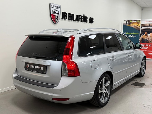 Volvo V50 6 of 22