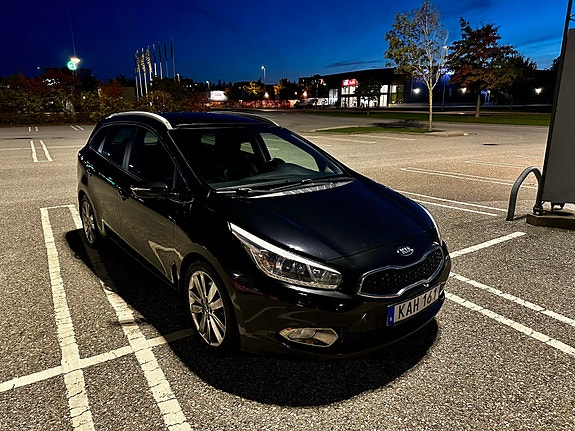 Kia Ceed 3 of 9
