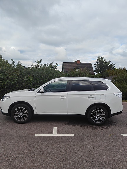 Mitsubishi Outlander 5 of 12