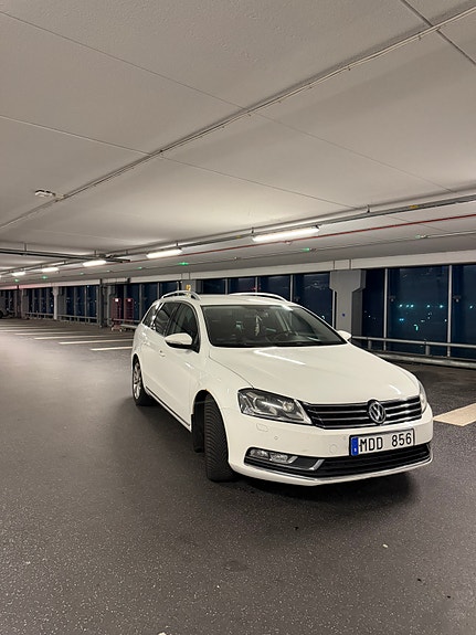Volkswagen Passat 5 of 14