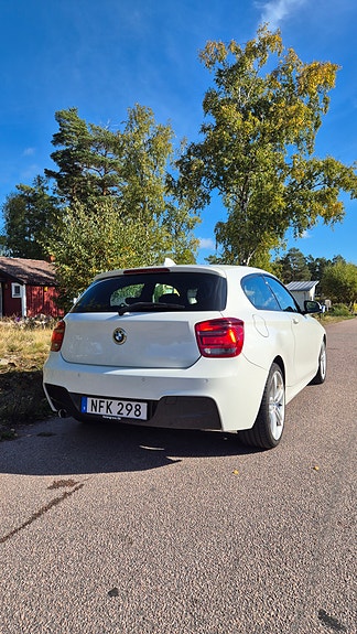 BMW 120d 3 of 8