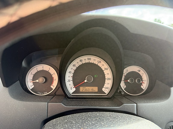 Kia Ceed 4 of 6